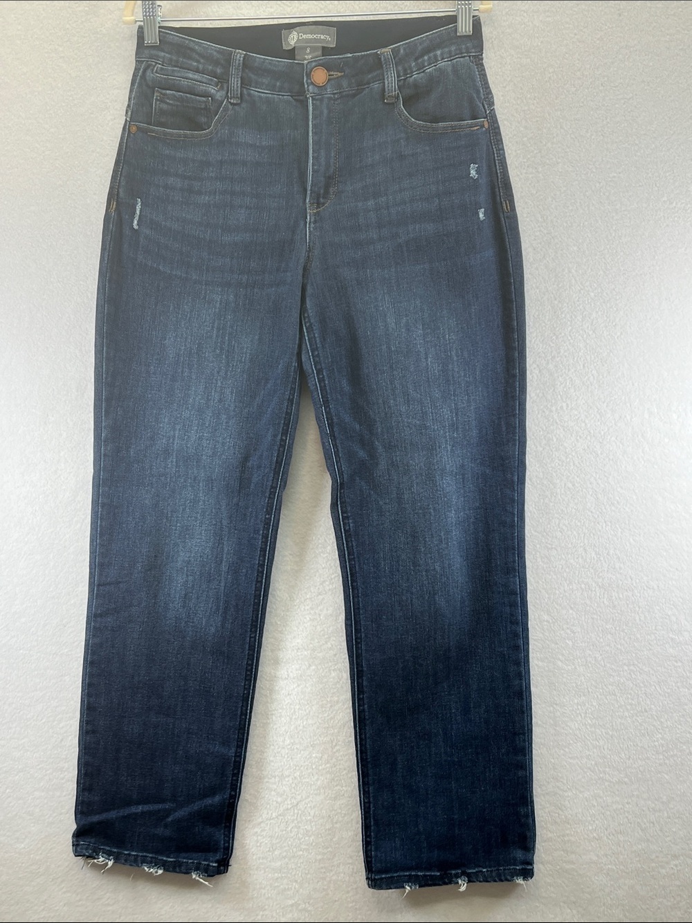 Democracy Classic Dark Wash Straight Leg Jeans Excellent Condition